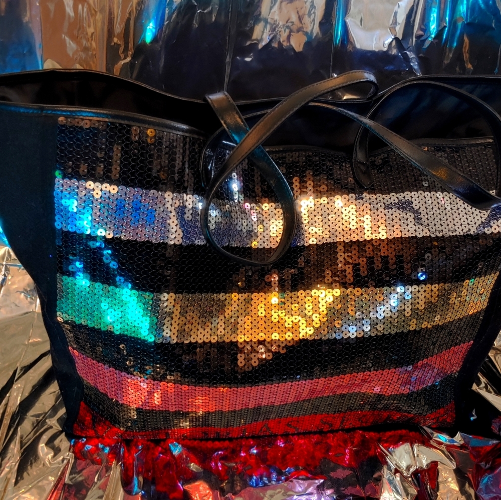 Pink Victoria's Secret bag